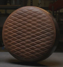 Load image into Gallery viewer, A&F "The Jonesy" Throne Top