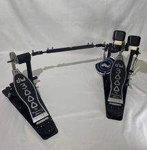 Load image into Gallery viewer, Drum Workshop 3002 Double Kick Pedal Old Style - Floor Demo - Excellent
