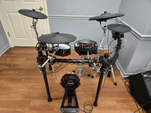 Load image into Gallery viewer, Alesis Strata Core Drum Kit Used - Demo
