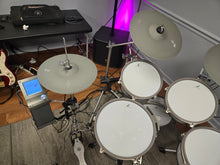 Load image into Gallery viewer, Efnote 3B Electronic Drum Kit Used - Demo - Edrumcenter
