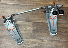 Load image into Gallery viewer, Pearl P-932 Demonator Double Kick Pedal Used Excellent Condition - Edrumcenter
