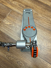 Load image into Gallery viewer, Pearl P-932 Demonator Double Kick Pedal Used Excellent Condition - Edrumcenter
