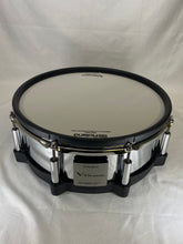 Load image into Gallery viewer, Roland PD-140DS V-Pad 14&quot; Mesh Snare Drum - Used Excellent - U1284
