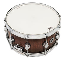 Load image into Gallery viewer, DWe 6.5x14&quot; Electronic Snare Drum - Curly Maple Burst
