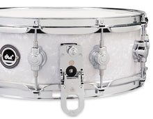 Load image into Gallery viewer, DWe 5x14&quot; Electronic Snare Drum - White Marine
